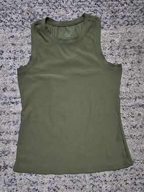 Ribbed Olive Green Sleeveless Tank Top
